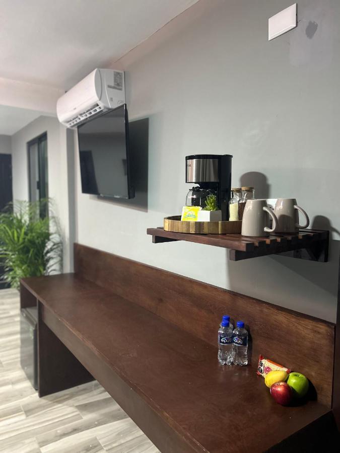 Huasteca Em Suites 巴耶斯城 外观 照片