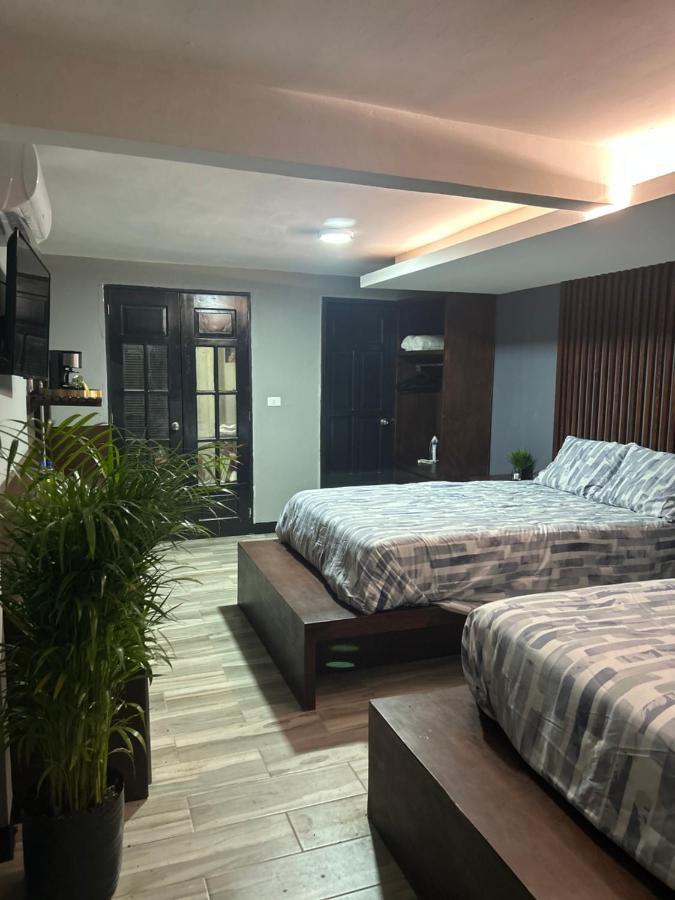 Huasteca Em Suites 巴耶斯城 外观 照片