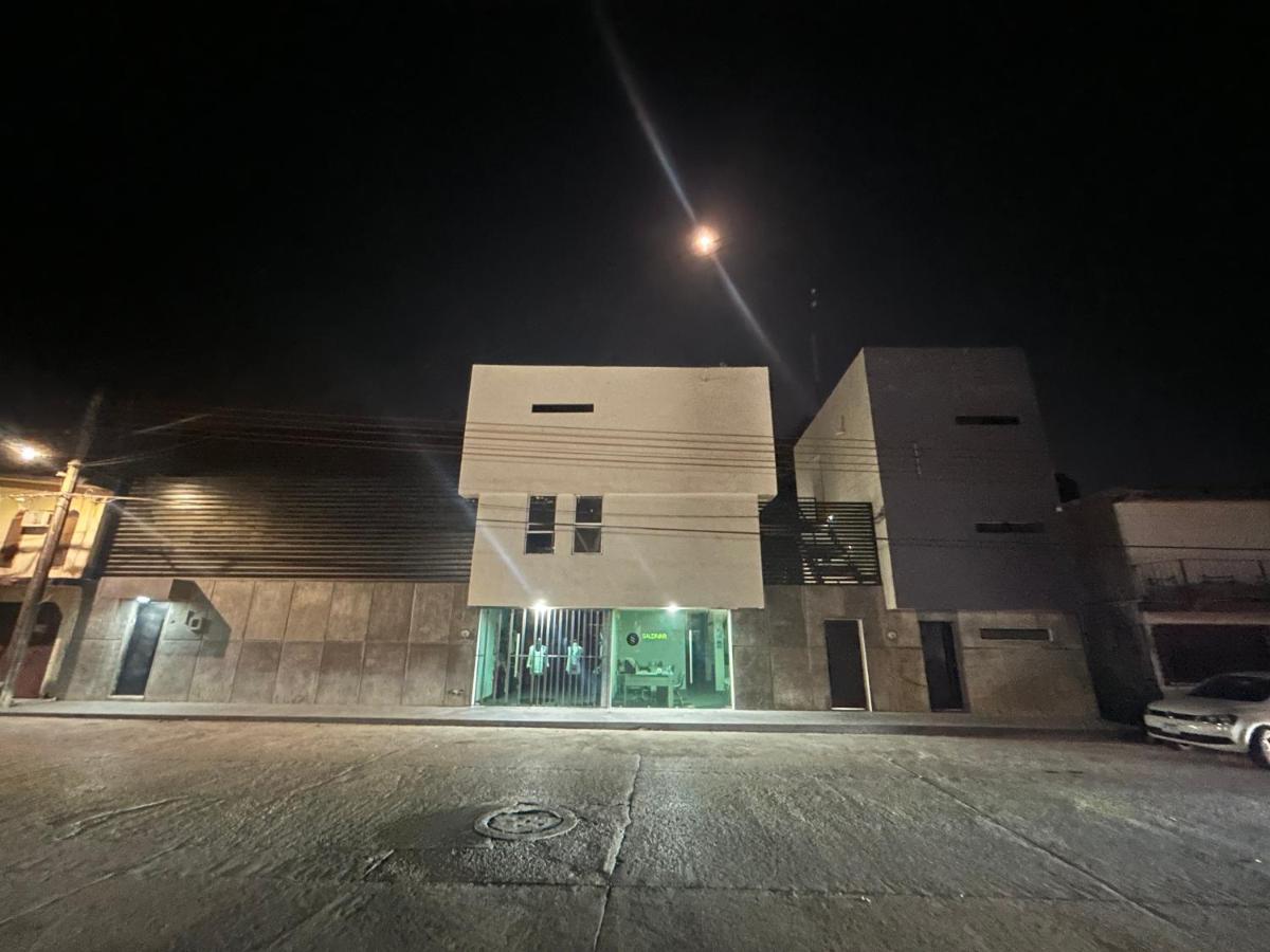 Huasteca Em Suites 巴耶斯城 外观 照片
