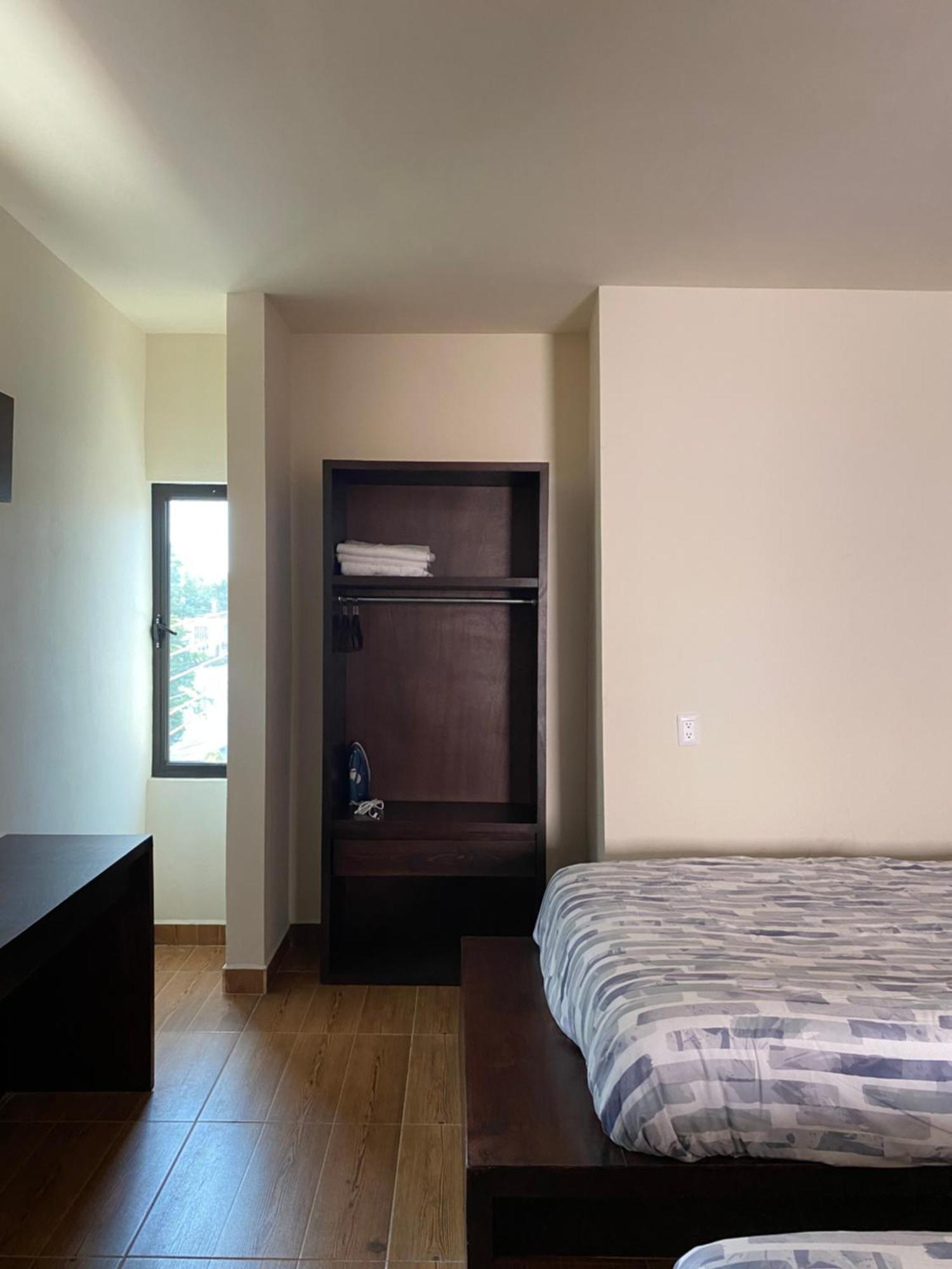 Huasteca Em Suites 巴耶斯城 外观 照片