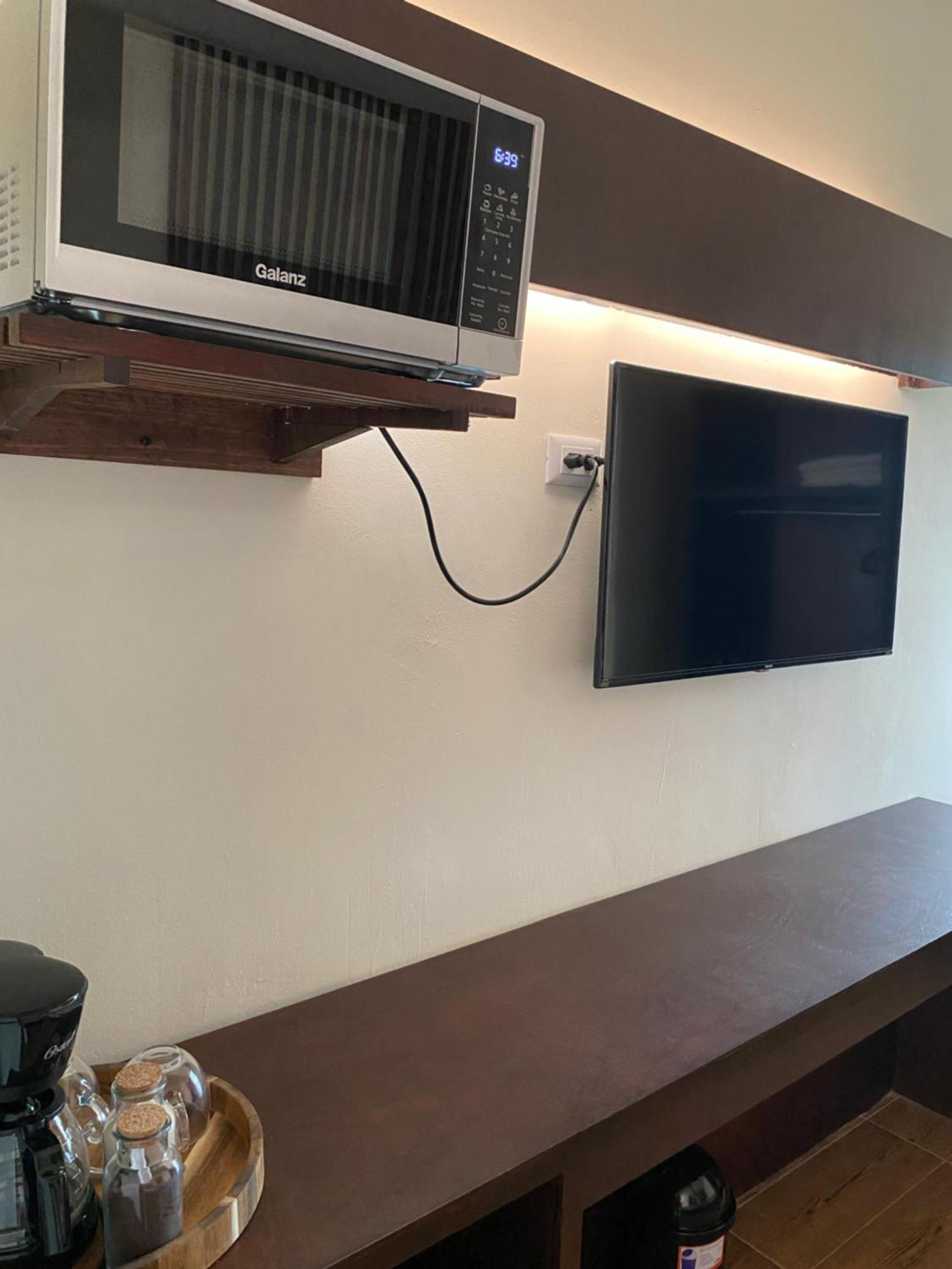 Huasteca Em Suites 巴耶斯城 外观 照片