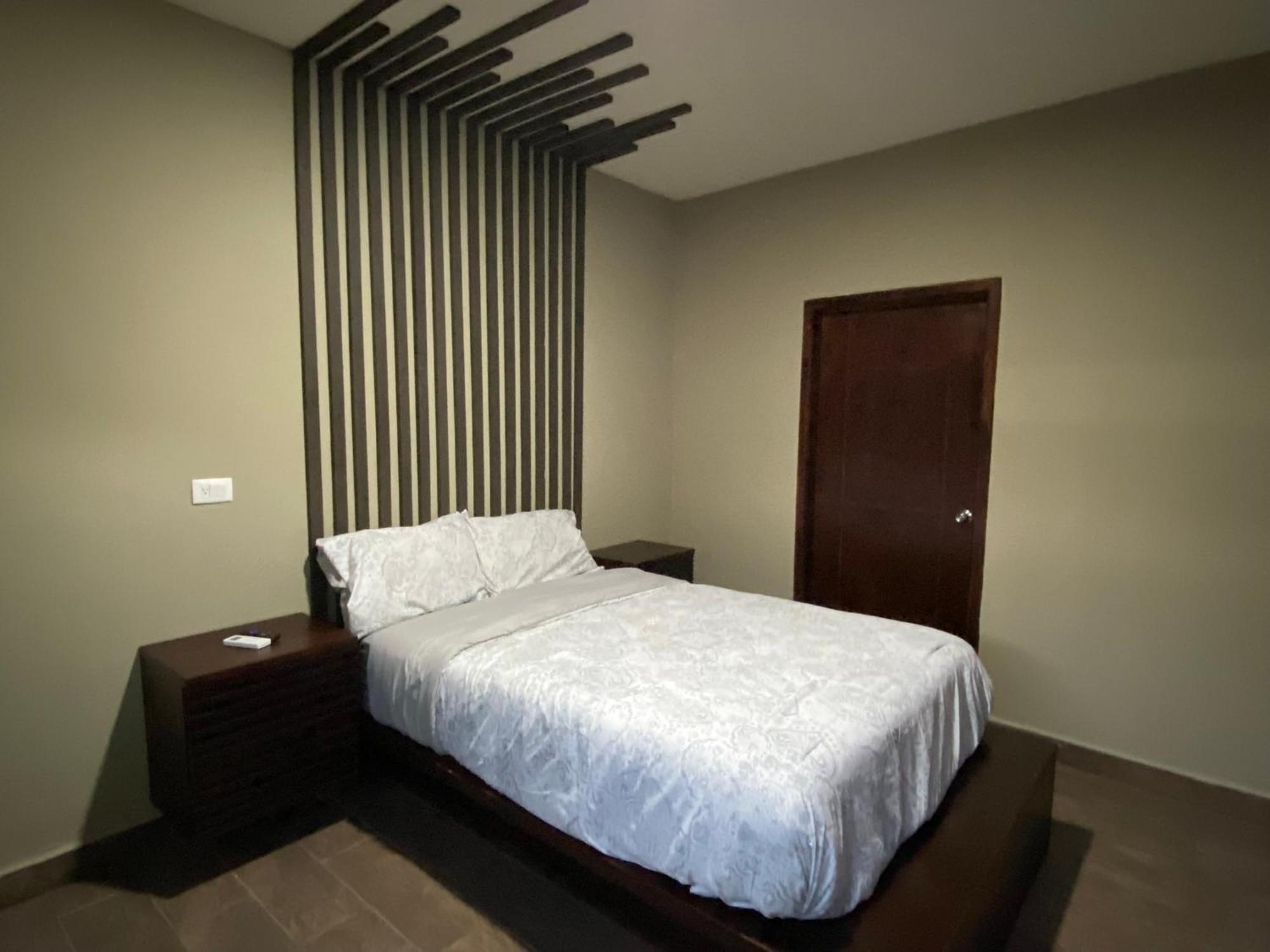 Huasteca Em Suites 巴耶斯城 外观 照片