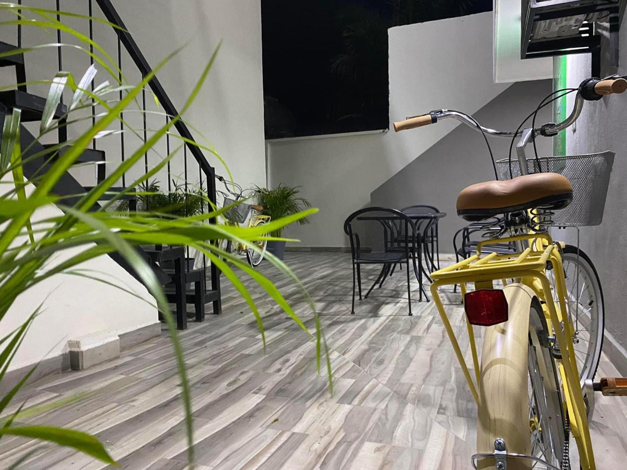 Huasteca Em Suites 巴耶斯城 外观 照片